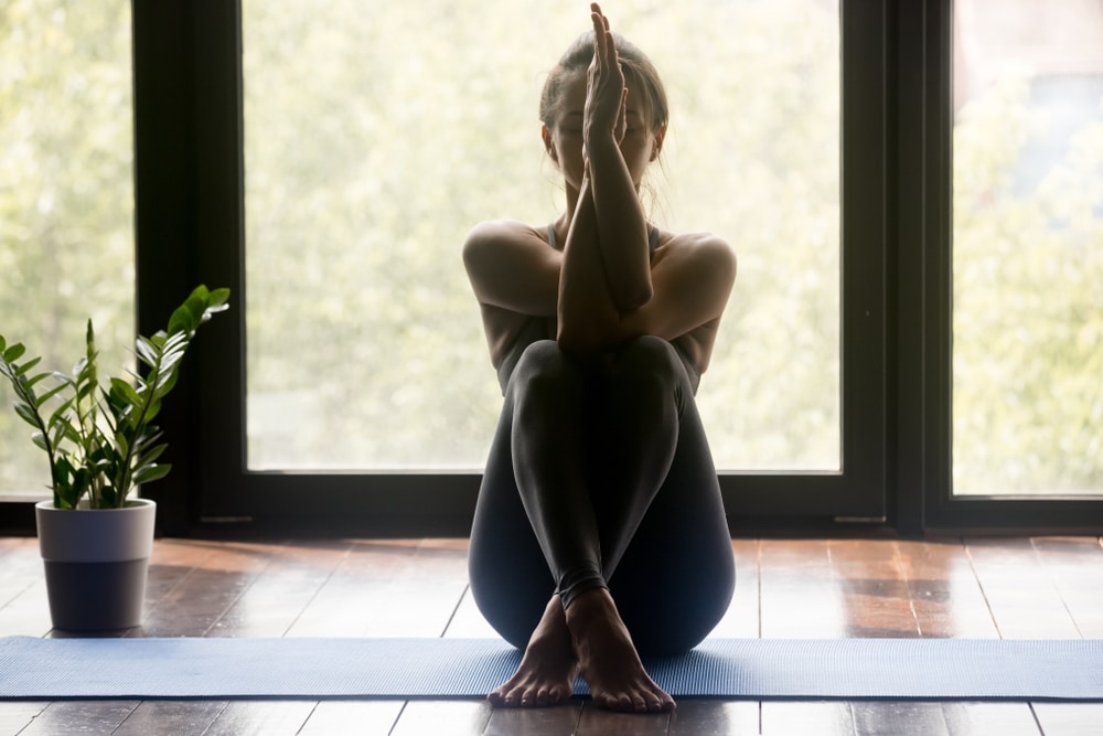 Wat gebeurt er bij yin yoga